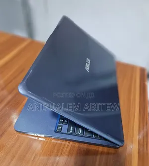 New Laptop Asus VivoBook 15 X505BA 4GB Intel Pentium SSD 32GB