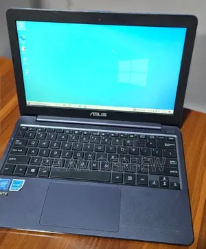 Laptop Asus VivoBook E12 E203NA 4GB Intel Celeron SSD 32GB