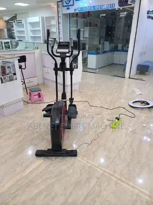 Adidas X22 Cross Trainer