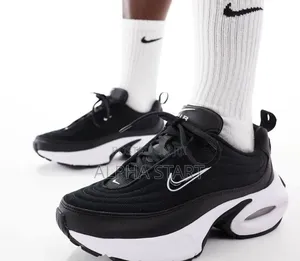 Nike Air Max Portal
High Master Quality Sneakers for Man's