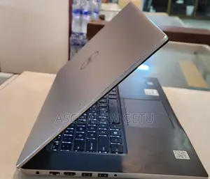 New Laptop Dell Inspiron 15 16GB Intel Core I7 SSD 256GB
