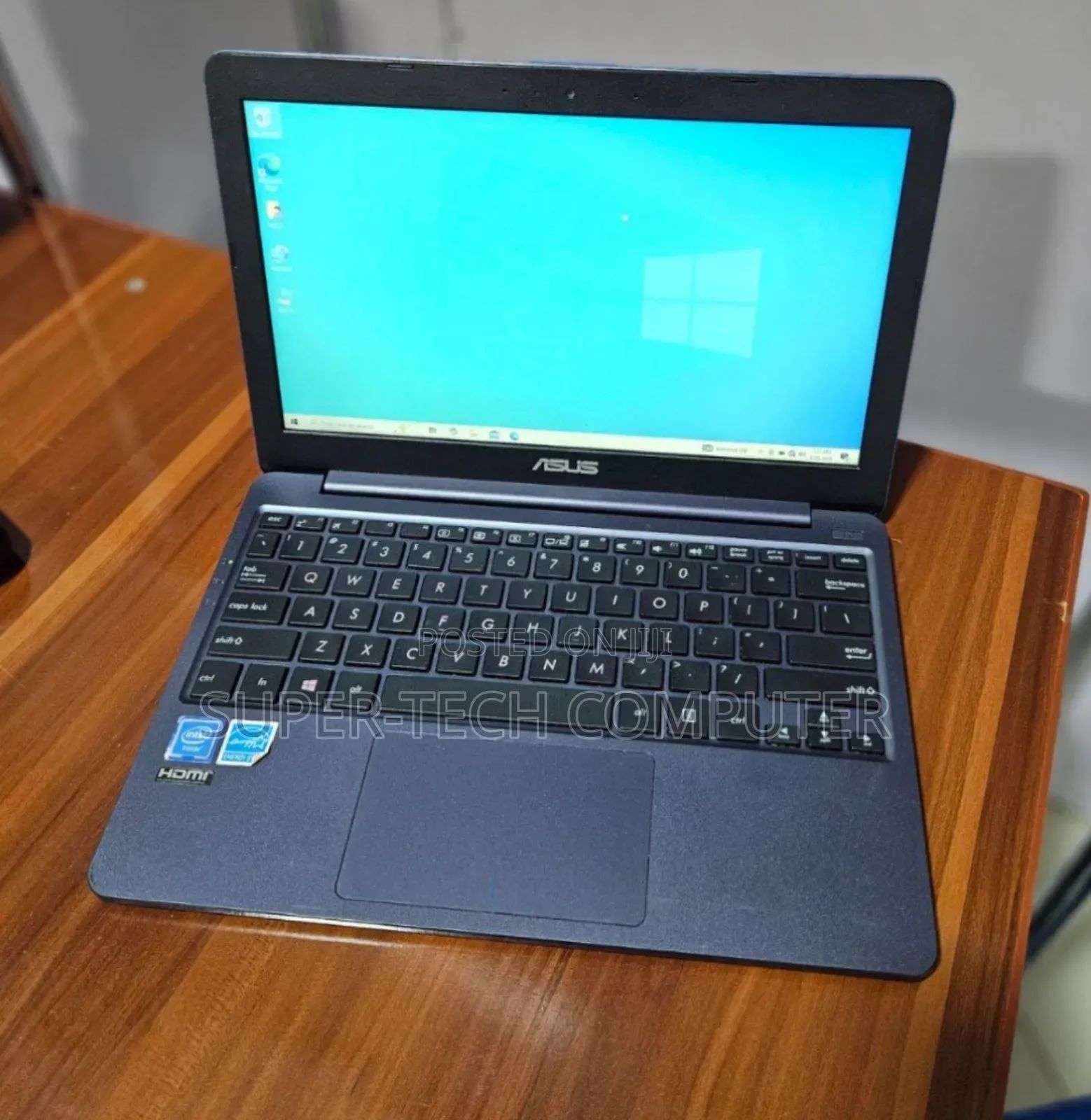 New Laptop Asus VivoBook V551LB 4GB Intel Celeron SSD 32GB