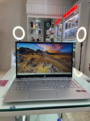 New Laptop HP Pavilion 15 8GB AMD Ryzen 5 SSD 512GB