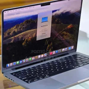 New Apple MacBook Pro 2023 M3 14-Inch 18GB Apple M3 Pro SSD 512GB
