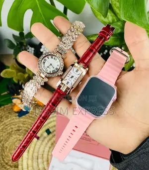 3 in 1 Smart Watch Gift Combo!