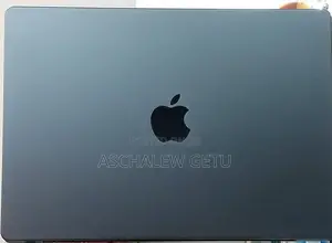 New Laptop Apple MacBook Pro 2019 18GB Intel Core I9 SSD 512GB