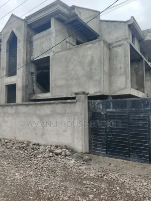 5bdrm House in Addis Abeba, Bole for sale