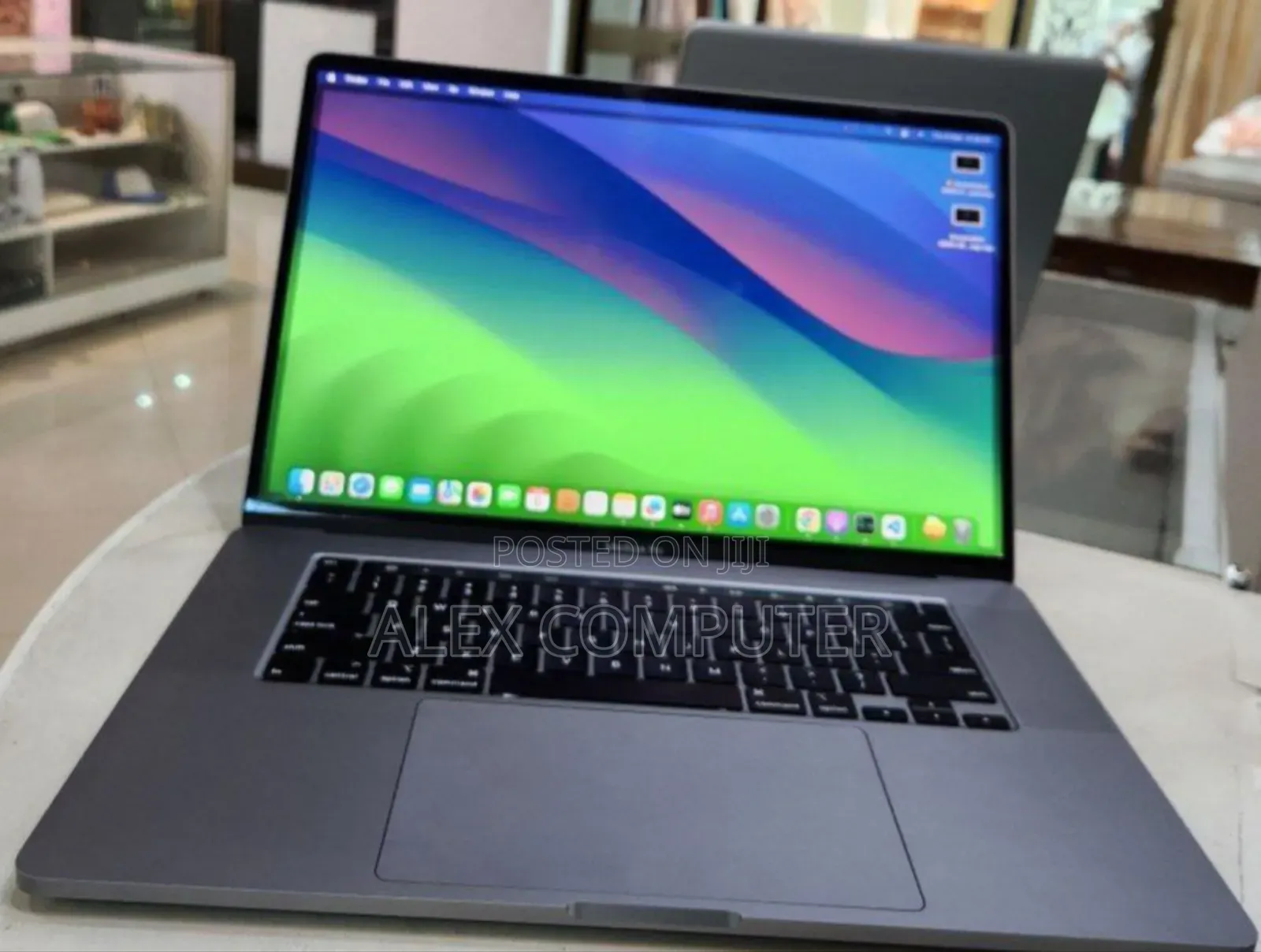 New Laptop Apple MacBook Pro 2019 16GB Intel Core I9 SSD 1T