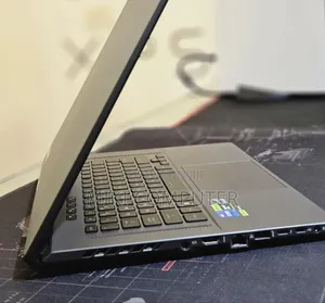 New Laptop MSI Crosshair 15 16GB Intel Core I7 SSD 1T