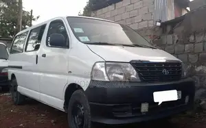 Toyota HiAce 2011 White