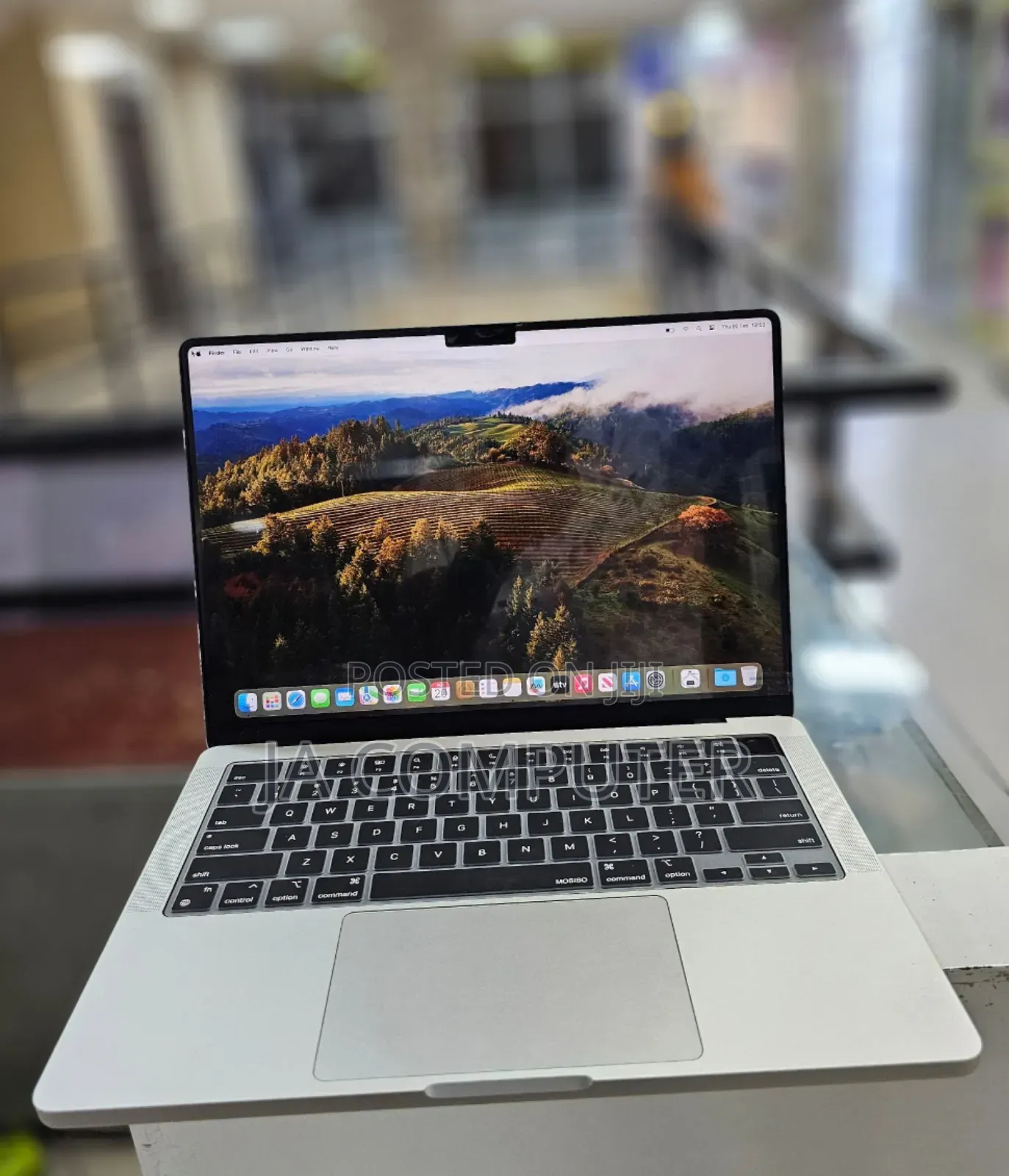 New Apple MacBook Pro 2023 M3 14-Inch 8GB Apple M3 Pro SSD 512GB