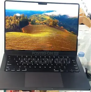 New Laptop Apple MacBook Pro M1 18GB Intel Core I5 SSD 512GB
