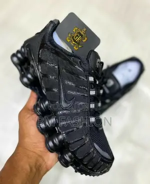 Nike Air Max Black Plus