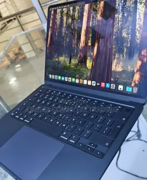 New Laptop Apple MacBook Air 2024 M3 8GB Apple M3 SSD 256GB
