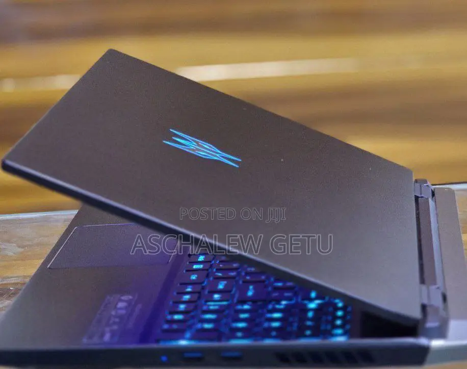 New Laptop Acer Predator Helios 300 16GB Intel Core I9 SSD 512GB
