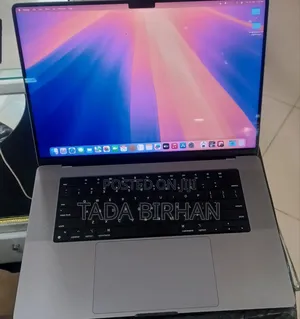New Laptop Apple MacBook Pro M1 16GB Intel Core I7 SSD 1T