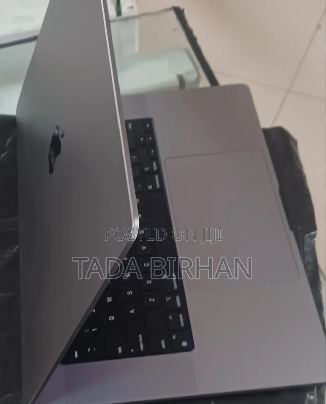 New Laptop Apple MacBook Pro M1 16GB Intel Core I7 SSD 1T