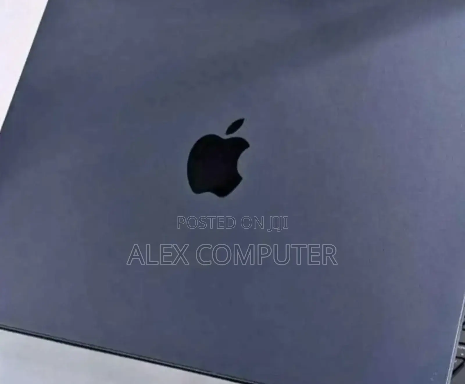 New Apple MacBook Air 2024 M3 15-Inch 8GB Intel Core I7 SSD 512GB