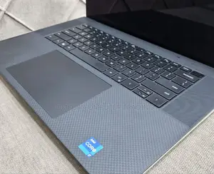 New Laptop Dell XPS 15 32GB Intel Core i7 SSD 1T