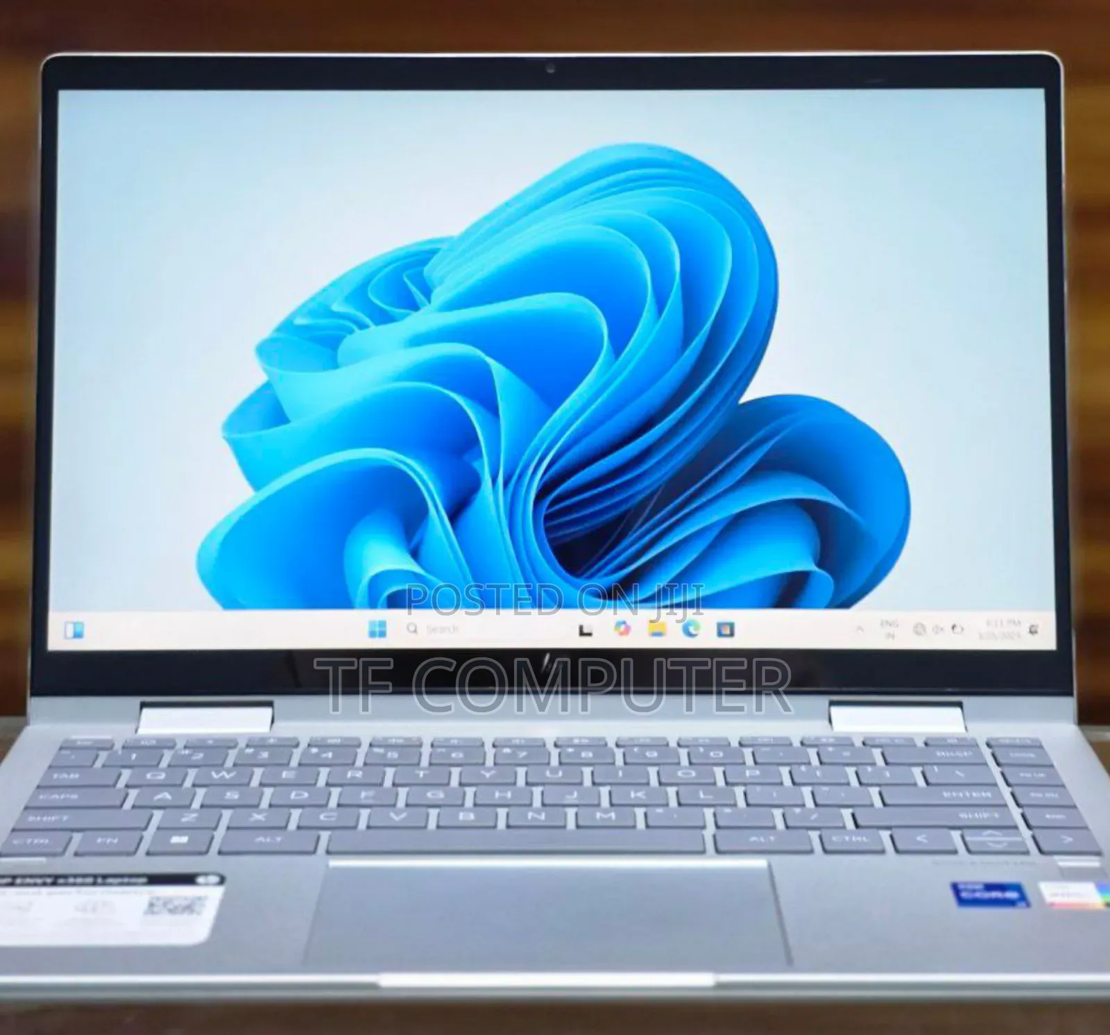 New Laptop HP Envy X360 16GB Intel Core I7 SSD 1T