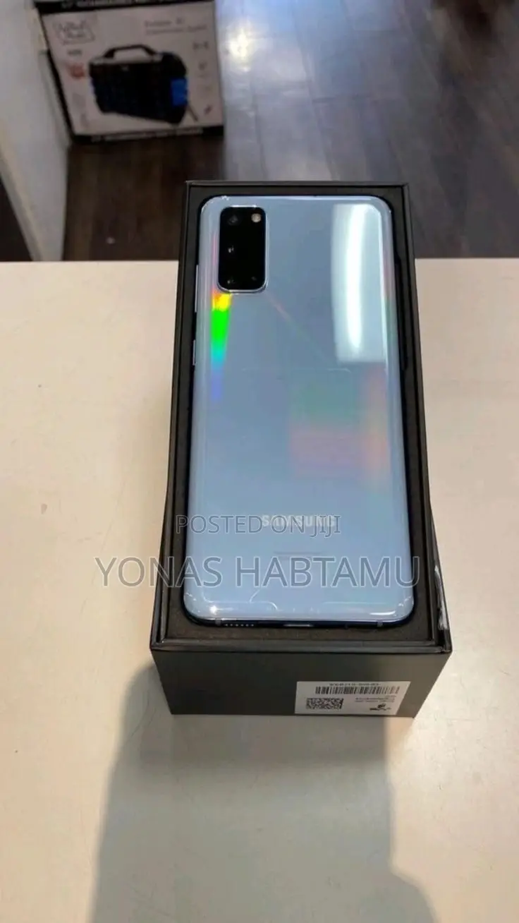 New Samsung Galaxy S20+ 5G 128 GB Blue