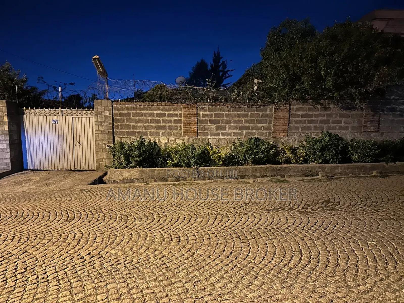 2bdrm House in Adois Abeba, Yeka for sale