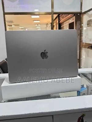 New Laptop Apple MacBook Air 2022 M2 8GB Apple M2 SSD 256GB