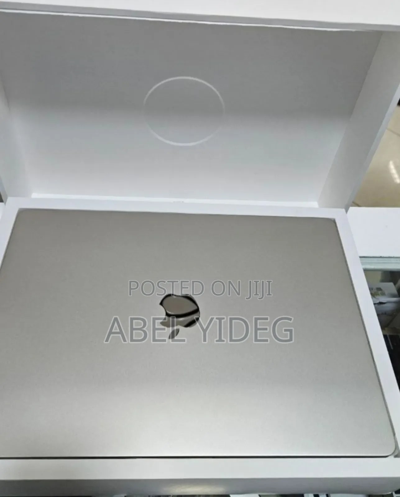 New Laptop Apple MacBook Air 8GB SSD 256GB