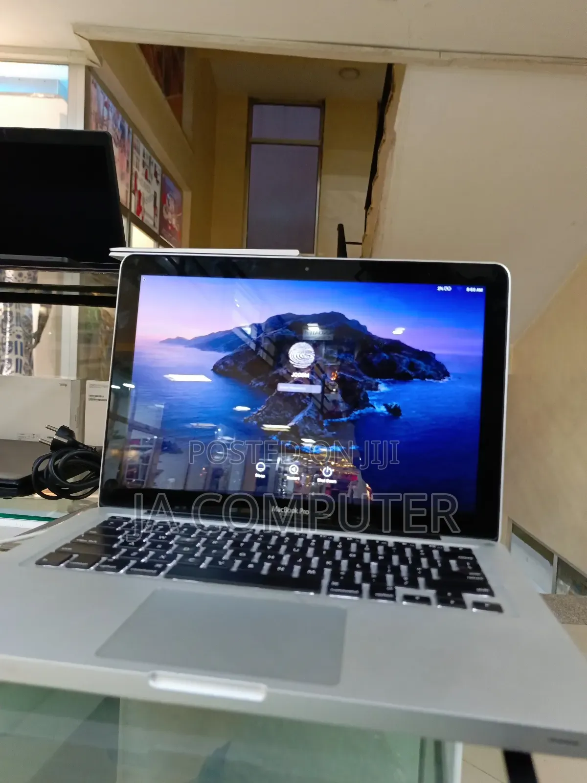New Laptop Apple MacBook Pro 2012 4GB Intel Core I5 HDD 500GB