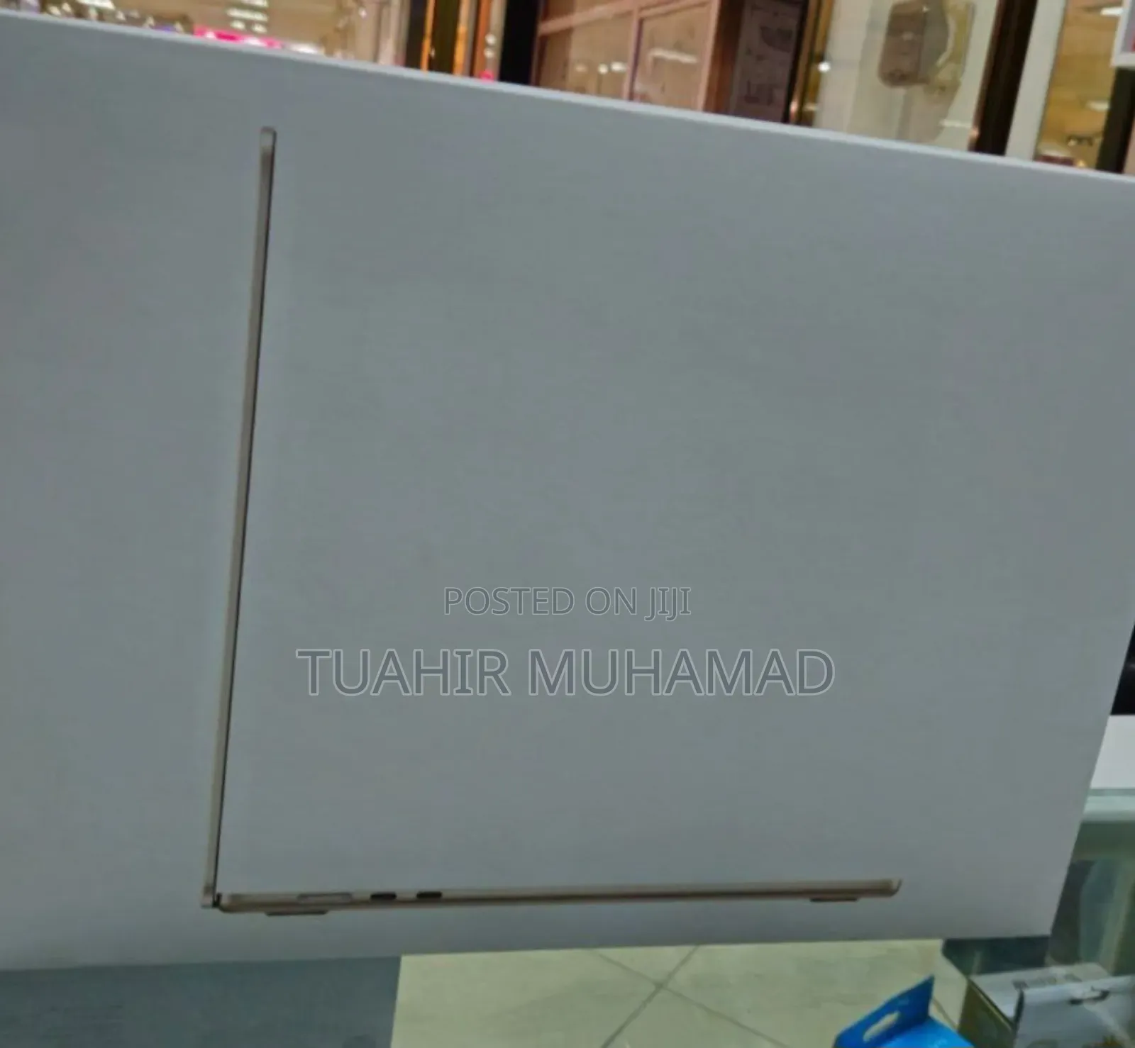 New Laptop Apple MacBook Air 2023 M2 8GB Apple M2 SSD 256GB