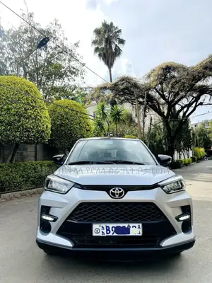 Toyota Raize 2022 Silver