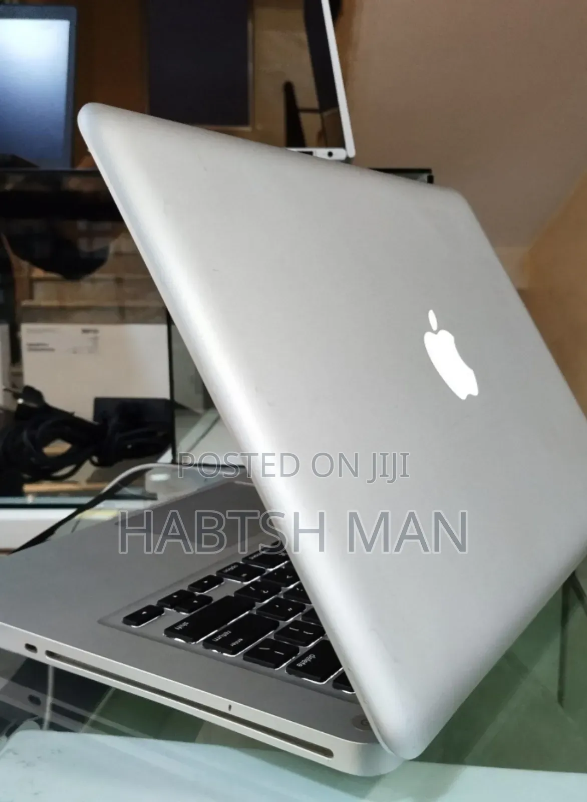 New Laptop Apple MacBook Pro 2012 4GB Intel Core I5 SSD 128GB