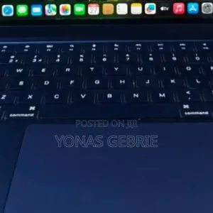 New Laptop Apple MacBook Air 2024 M3 13-Inch 8GB Apple M3 SSD 256GB