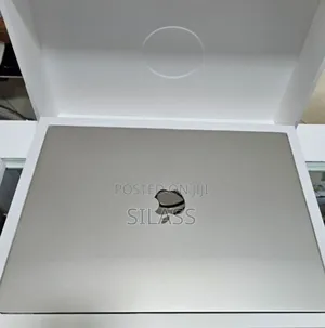 New Laptop Apple MacBook Air 2023 M2 8GB Apple M2 SSD 256GB