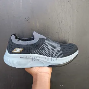 Skechers Go Walk Max Walker New