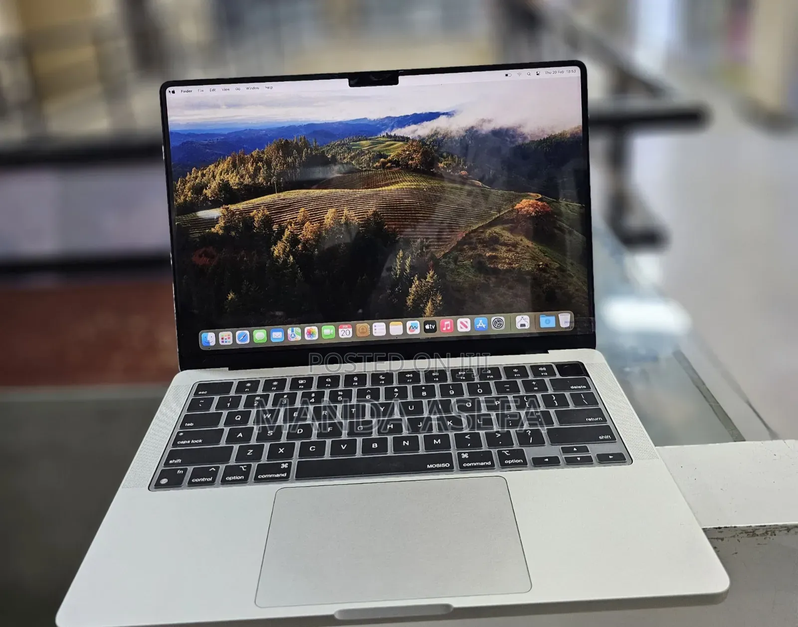 New Laptop Apple MacBook Pro 8GB Apple M3 SSD 512GB