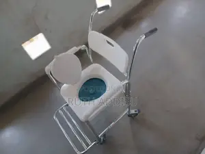 Commode Chair4commode Chair6ጎማ ያለው Commode Chair3 Poty Chair