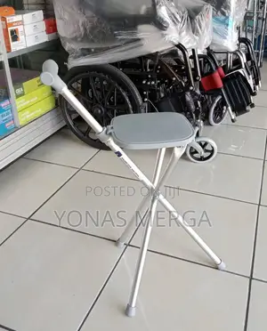 Walking_aid፹陀walking Seat and Cane in One÷∆3 Legs Provide