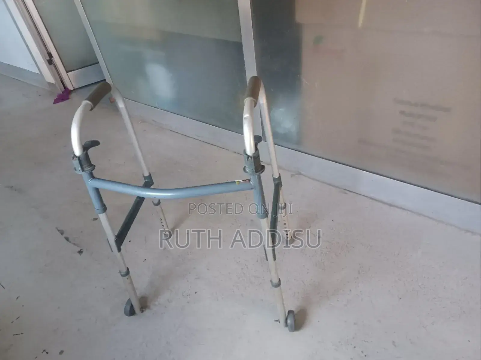 ዩዝድ Walker Medical12medical Walker44medical Walker32walker