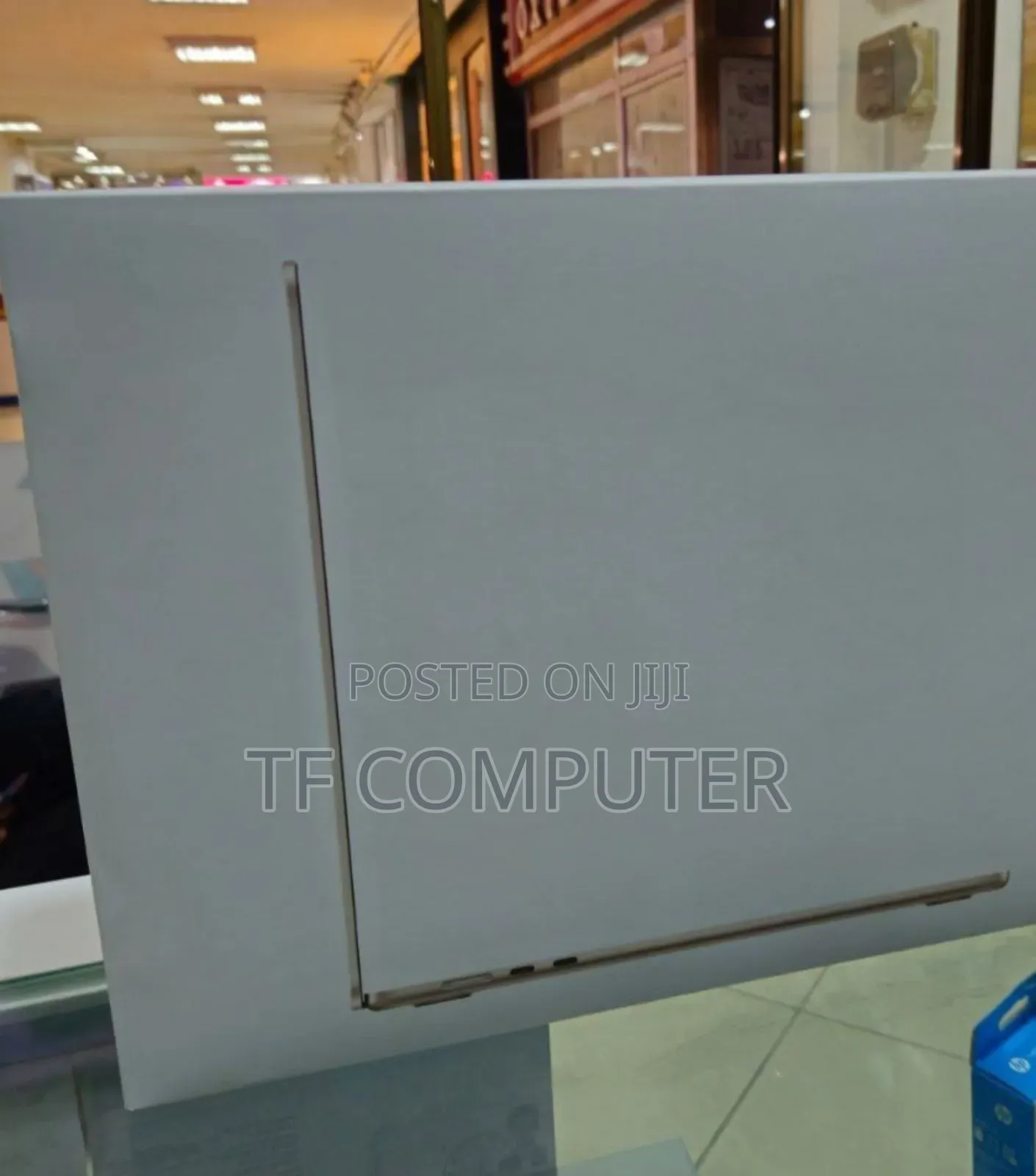 New Laptop Apple MacBook Air 2023 M2 8GB Apple M2 SSD 256GB