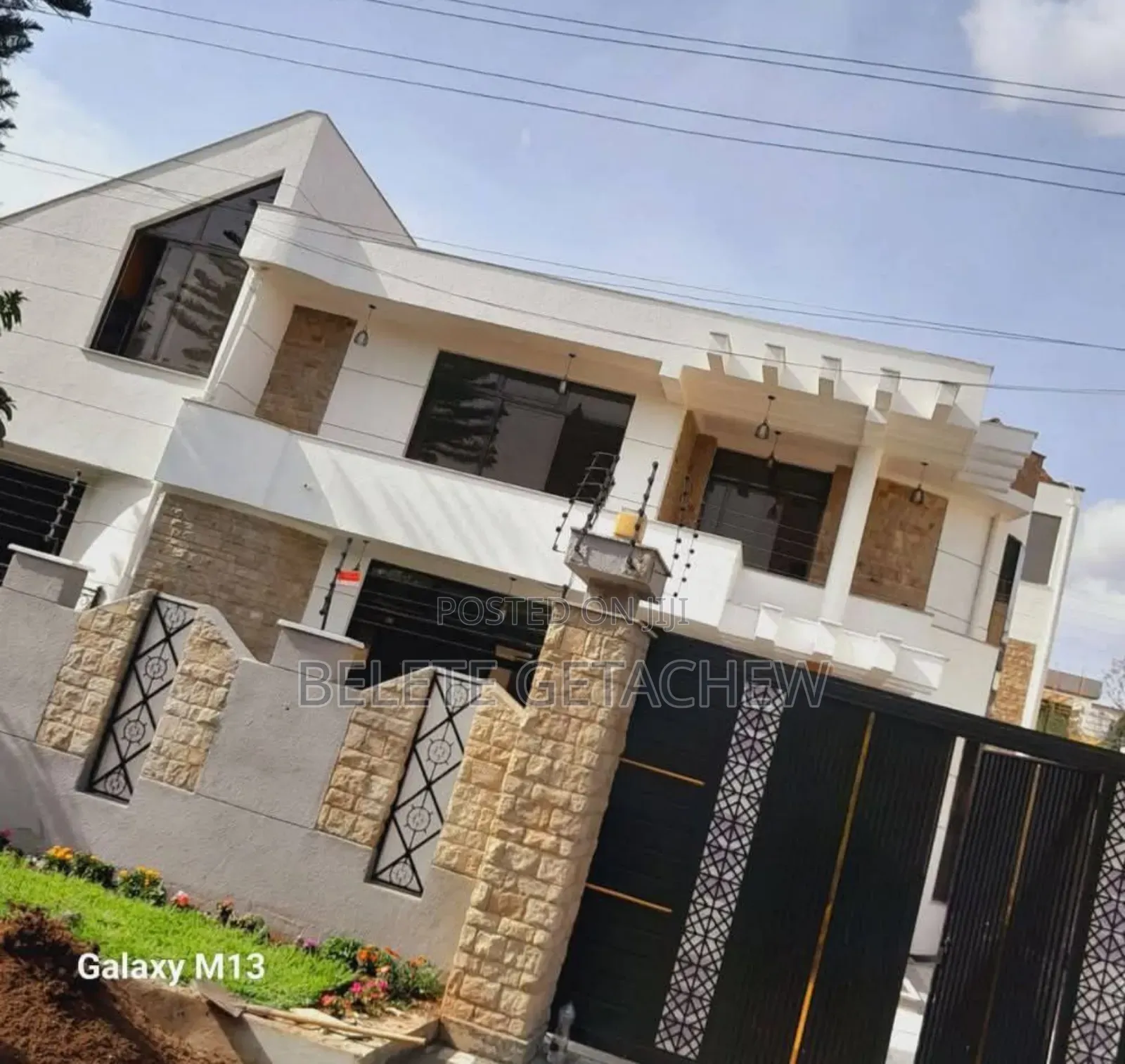 8bdrm House in Ayat Zone, G+1, Bole for sale