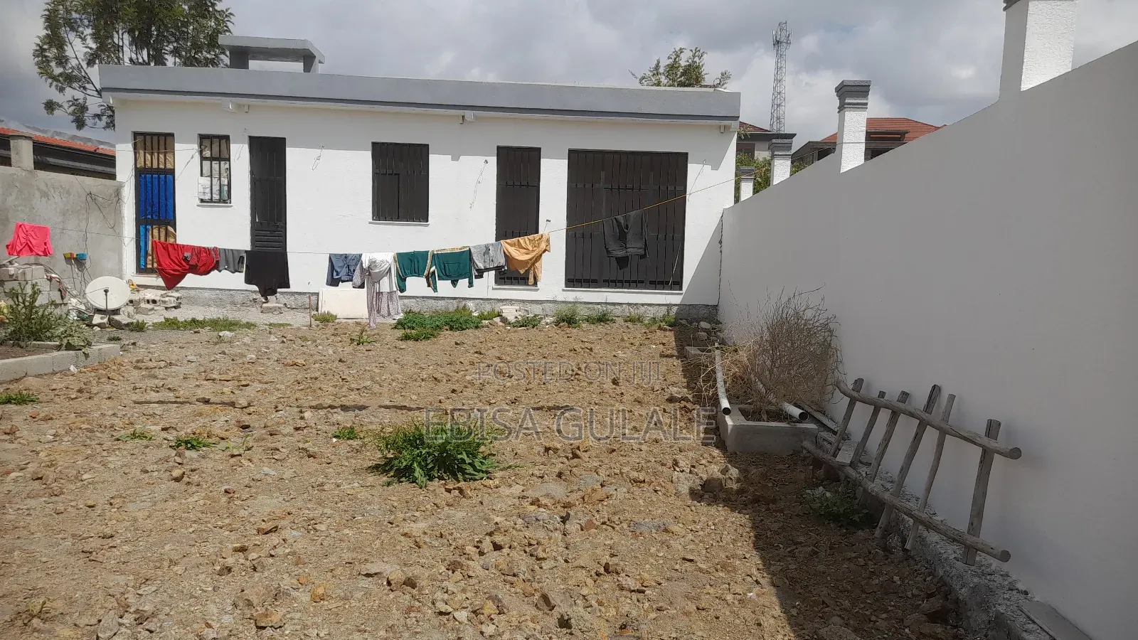 Furnished 3bdrm Apartment in Yeka for sale