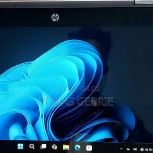 New Laptop HP Pavilion 15 8GB Intel Core I5 SSD 256GB