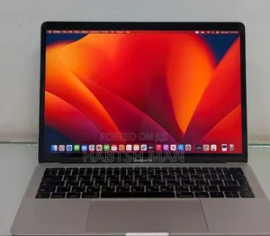 New Laptop Apple MacBook Pro 2017 8GB Intel Core I5 SSD 256GB