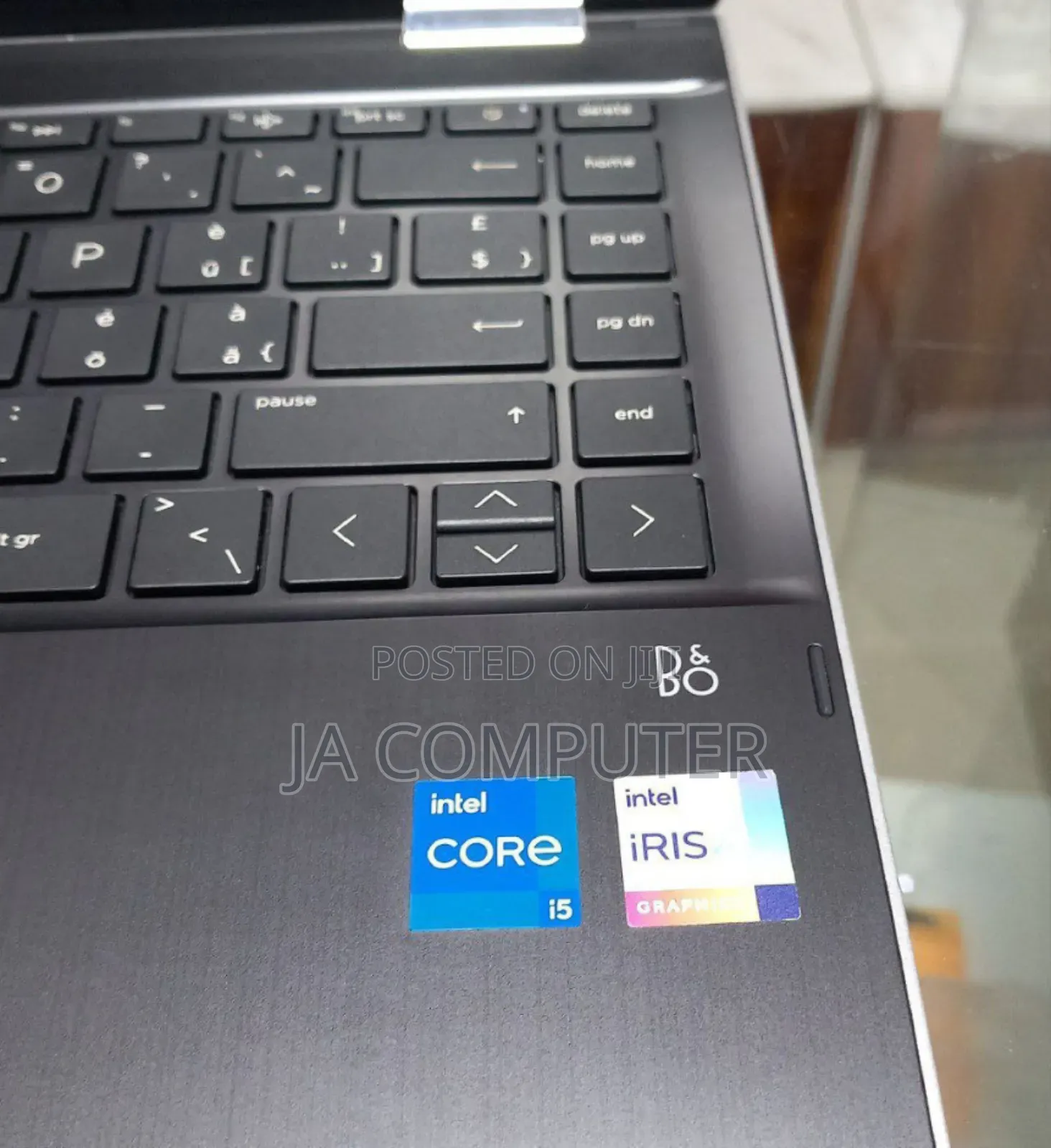 New Laptop HP Pavilion 15 8GB Intel Core I5 SSD 256GB