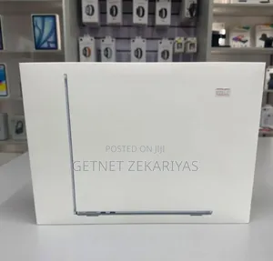 New Laptop Apple MacBook Air 16GB Apple M4 SSD 256GB