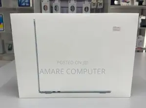 New Laptop Apple MacBook Air 16GB Apple M4 SSD 256GB