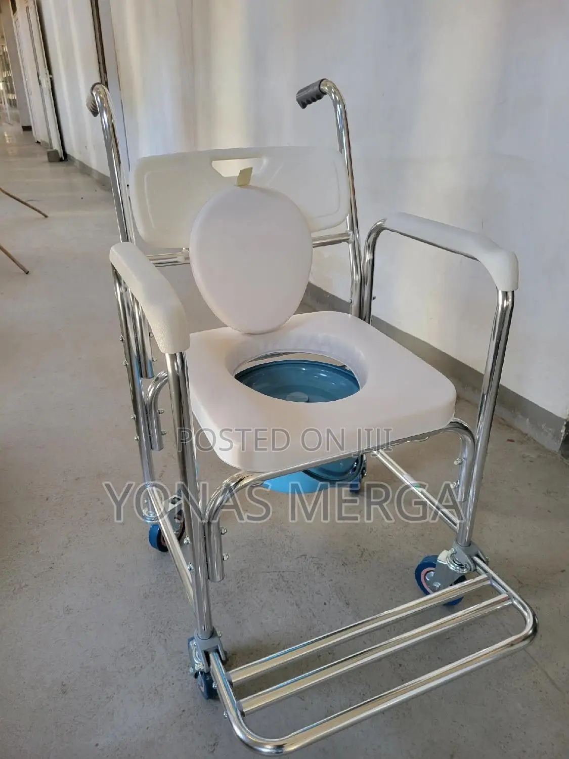 Multifunctional Chair Folding፵舔commode Chair歹፩baistsaeler