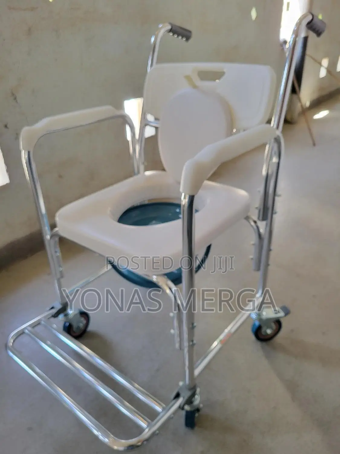 Toilet Chair፹跛commode熵፮move Freely in the Bathroom Bedroom
