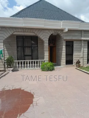 4bdrm Villa in Jakiros, Bole for sale